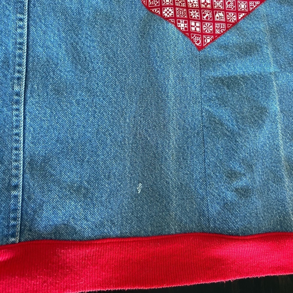 Upcycled Handmade Denim Jacket Wrangler x Jerzees Women's XL Patchwork Dog - Picture 13 of 13